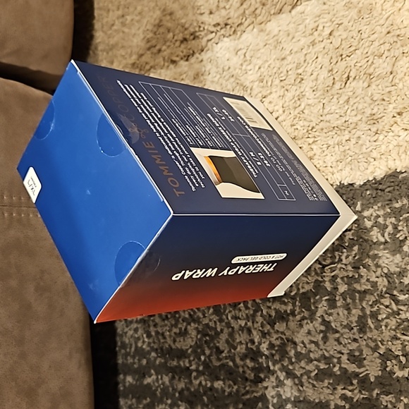 NIB - Tommie Copper Hot & Cold Gel Pack Compression Pain Relief Wrap. Sz: L/XL - Picture 4 of 4